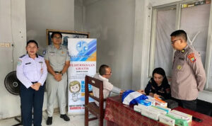 Jasa Raharja Cabang Sulawesi Utara kembali melaksanakan kegiatan pelayanan pemeriksaan kesehatan dan pengobatan gratis bagi Kru, Sopir maupun penumpang dan juga masyarakat di Terminal Karombasan (11/02).