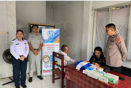 Jasa Raharja Cabang Sulawesi Utara kembali melaksanakan kegiatan pelayanan pemeriksaan kesehatan dan pengobatan gratis bagi Kru, Sopir maupun penumpang dan juga masyarakat di Terminal Karombasan (11/02).
