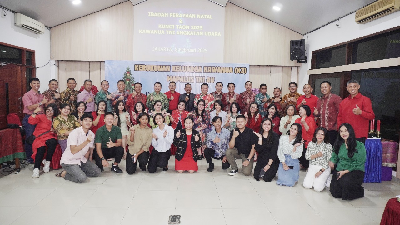 Foto bersama Kerukunan Keluarga Kawanua 'Mapalus' TNI AU pada ibadah natal dan kunci taon 2024