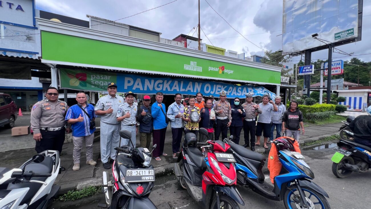 Dalam upaya meningkatkan kesiapsiagaan dalam menghadapi kecelakaan lalu lintas dan mengurangi tingkat fatalitas, Jasa Raharja Sulawesi Utara menggelar Pelatihan Pertolongan Pertama Gawat Darurat (PPGD) di pangkaalan ojek Paal Dua Manado 13 Maret 2025.