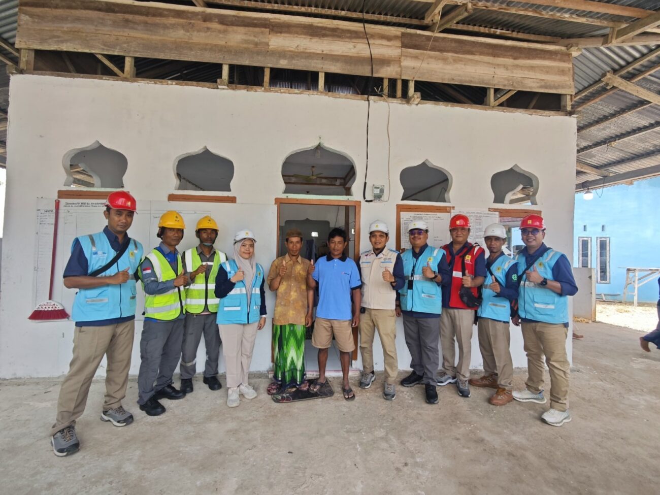 PLN (Persero) Unit Pelaksana Pelayanan Pelanggan (UP3) Gorontalo kembali mewujudkan impian masyarakat prasejahtera dengan menghadirkan pasang baru listrik gratis melalui program Light Up The Dream yang dilaksanakan secara serentak di seluruh Indonesia, Senin (10/03).