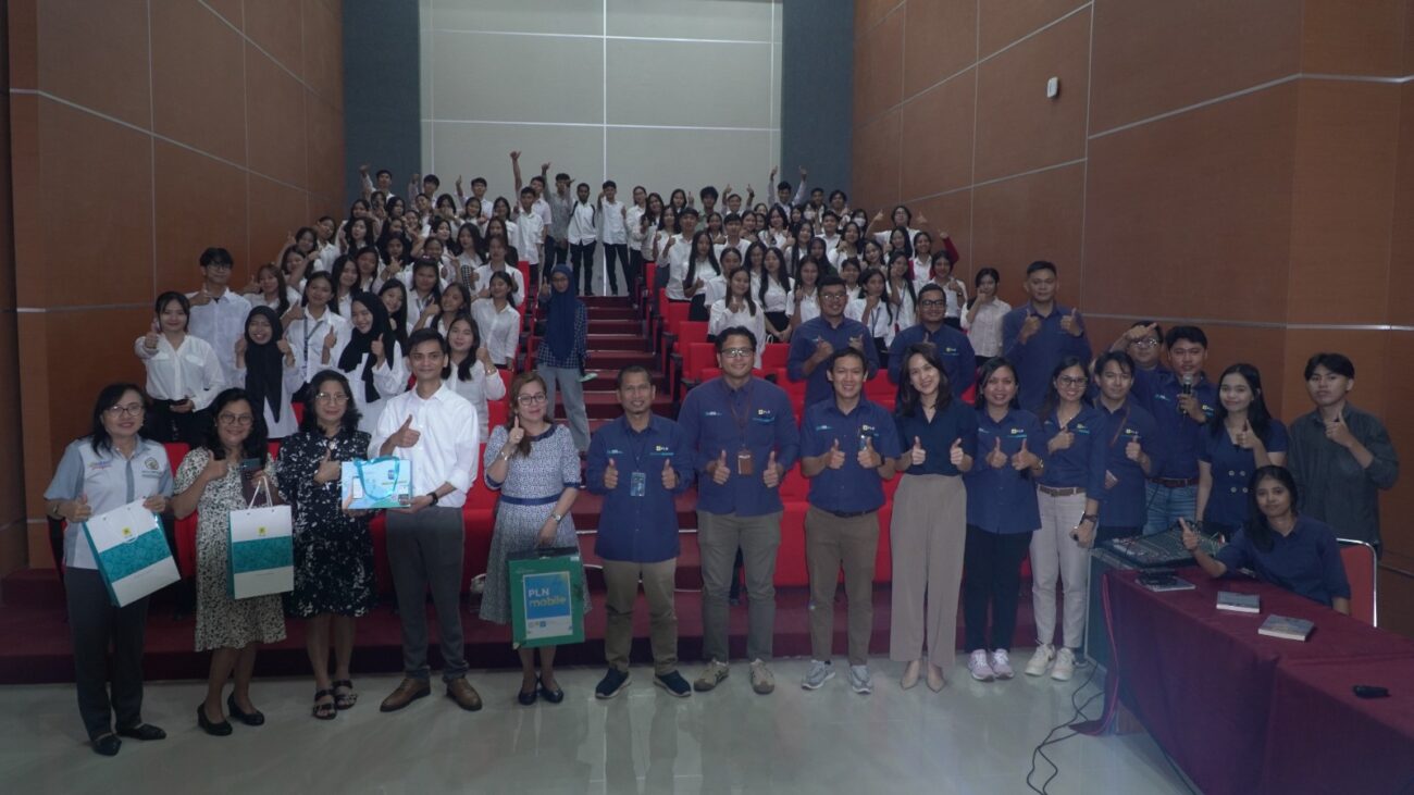 PLN (Persero) Unit Induk Distribusi Sulawesi Utara, Tengah, dan Gorontalo (UID Suluttenggo) hadir di Kampus Politeknik Negeri Manado (POLIMDO) dalam rangka sosialisasi Electrifying Lifestyle dan Digital Transformation melalui aplikasi PLN Mobile, Selasa (04/03).