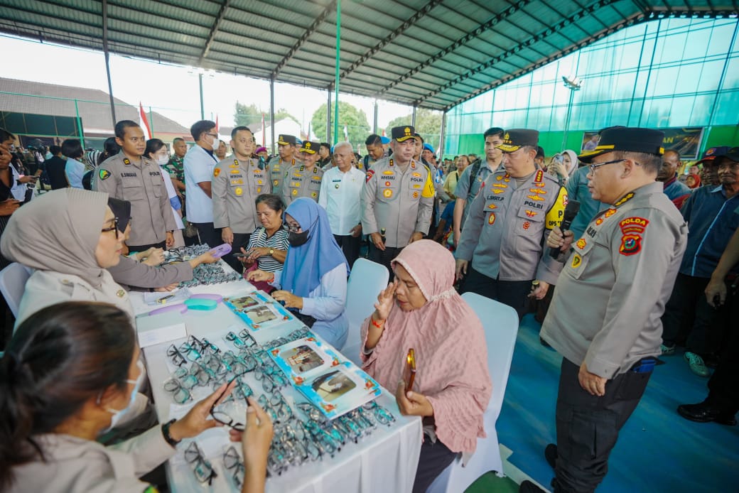 Kapolri Jenderal Listyo Sigit Prabowo mengunjungi Polda Sumatera Utara (Sumut) pada Sabtu (22/3/2025).