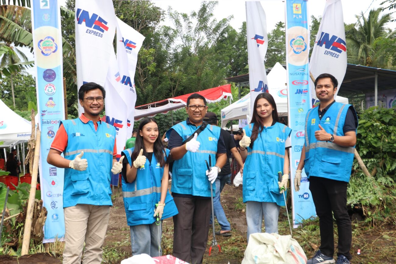 PLN Unit Induk Distribusi (UID) Sulawesi Utara, Tengah, dan Gorontalo (Suluttenggo) turut berpartisipasi aktif dalam kegiatan yang diselenggarakan oleh Bank Sampah Induk Agape di Desa Wisata Tumaluntung, Minahasa Utara, pada Jumat (21/2).