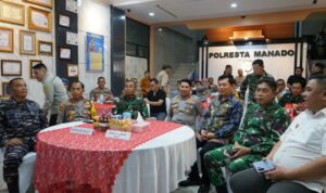 Pawai Takbiran menyambut Idulfitri 1 Syawal 1446 Hijriah di Kota Manado yang dilaksanakan pada Minggu (30/3/2025) malam, berjalan dengan aman dan tertib.