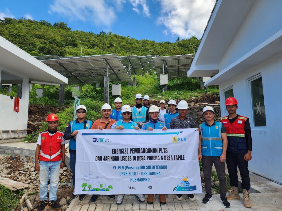 Energize pembangunan PLTS dan Jaringan Listrik di Desa Pahepa & Tapile.