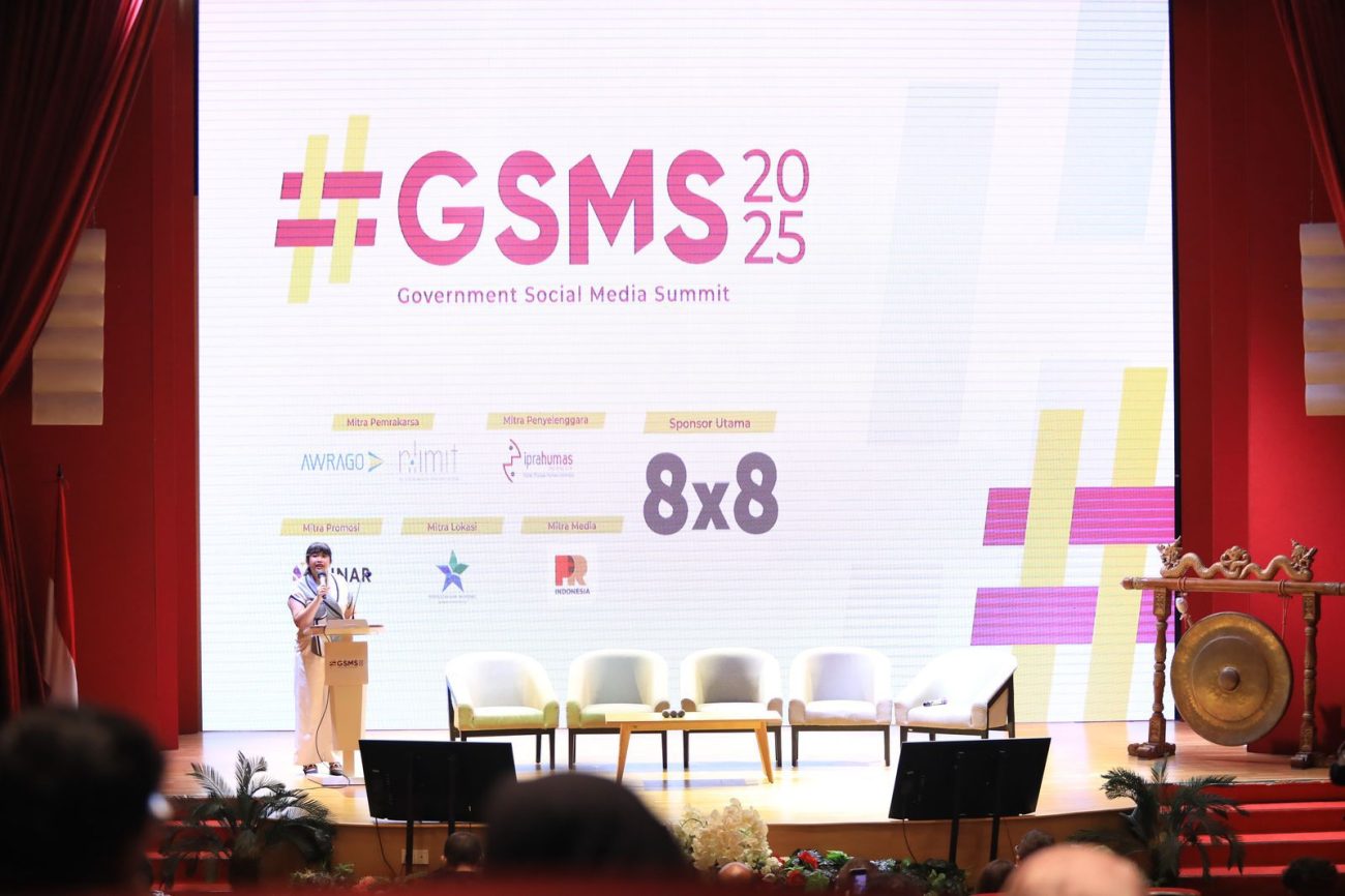 Divisi Humas Polri meraih penghargaan bergengsi, yakni Most Engaging Lembaga. Penghargaan diberikan dalam ajang Government Social Media Summit (GSMS) Award 2025 yang digelar di Auditorium Perpustakaan Nasional RI.