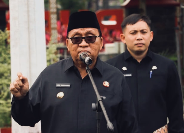 Bupati Minahasa Robby Dondokambey, S.Si., M.AP., mengungkapkan kekecewaannya atas tidak masuknya Kabupaten Minahasa dalam daftar penerima penghargaan pelayanan publik tingkat Provinsi Sulawesi Utara.