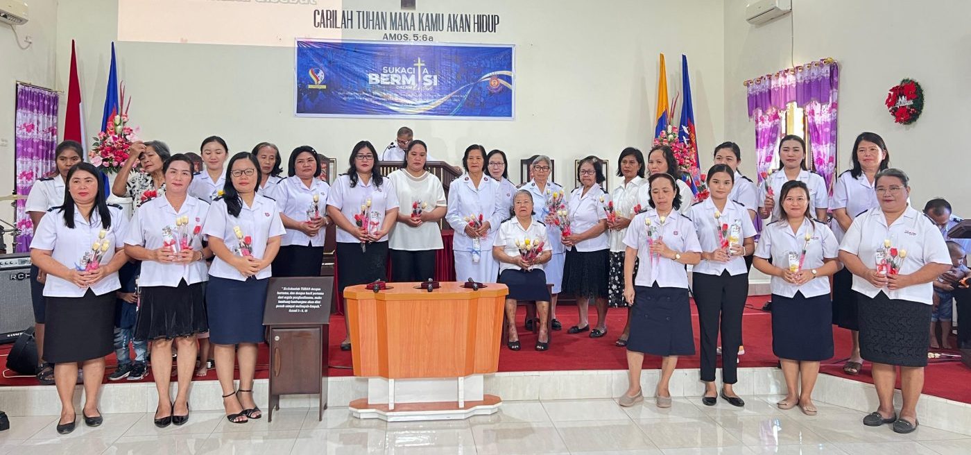 Jemaat Gereja Bala Keselamatan Korps IV Manado memperingati Hari Ibu 2025 dengan penuh khidmat dalam ibadah Minggu (11/5/2025).