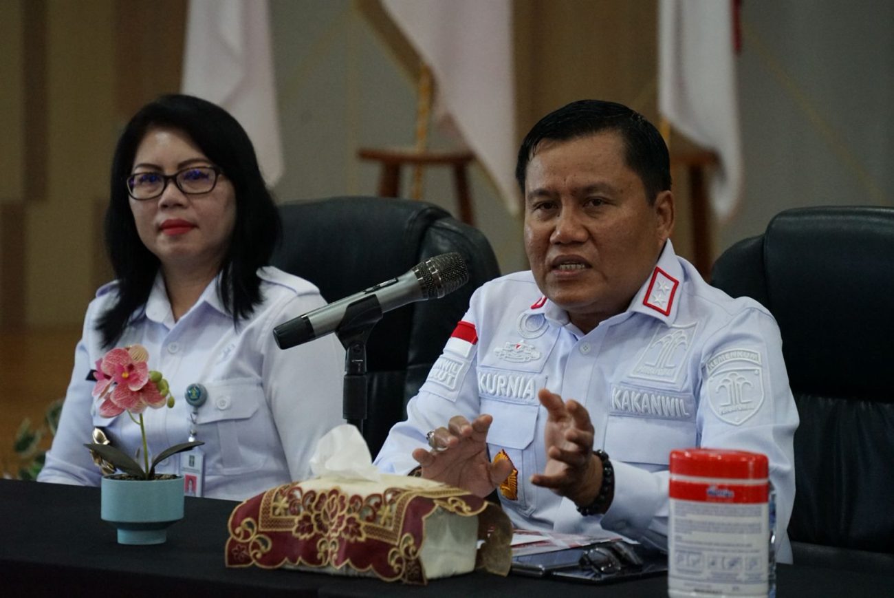 Kantor Wilayah Kementerian Hukum  Sulawesi Utara (Kanwil Kemenkumham Sulut) melaksanakan kegiatan Pendampingan Pembentukan Desa Sadar Hukum dan Pembentukan Pos Bantuan Hukum (Posbakum) di Kabupaten Kepulauan Siau Tagulandang Biaro (Sitaro), Rabu 18 Juni 2025.