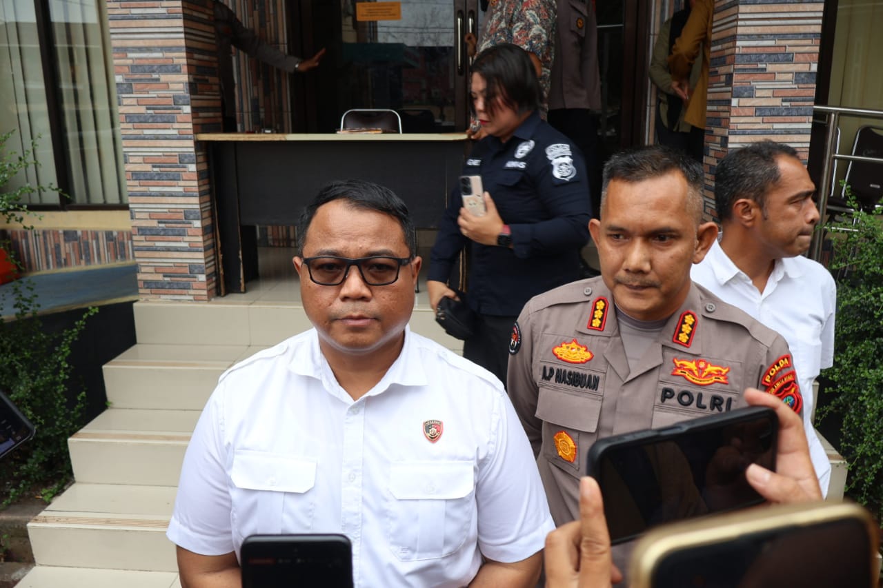 Polda Sulut melaksanakan Tahap II, yakni penyerahan tersangka dan barang bukti ke Kejaksaan Tinggi Sulut, Kamis (7/8/2025).