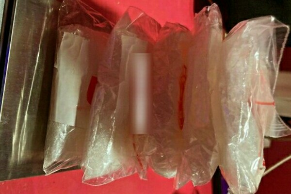 Ditresnarkoba Polda Sulawesi Utara (Sulut) mengungkap tindak pidana narkotika jenis sabu, di Jalan Trans Sulawesi.