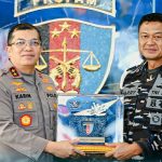 Divpropam Polri menerima kunjungan silaturahmi dari Komandan Pusat Polisi Militer Angkatan Laut (Danpuspomal) Mayjen TNI (Mar) Harry Indarto, S.E., M.M. beserta rombongan, dalam suasana penuh keakraban dan kebersamaan.