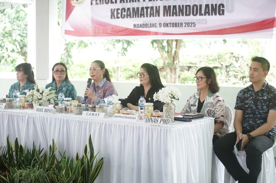 Wakil Bupati Minahasa, Ibu Vanda Sarundajang, S.S, secara resmi membuka kegiatan Workshop Percepatan Penurunan Stunting yang dipusatkan di Mercy Waterpark, Kecamatan Mandolang, pada Kamis (9/10/2025).