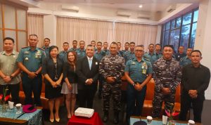 16 siswa Pendidikan Pertama Tamtama (Dikmata) TNI Angkatan Laut dari Satuan Pendidikan (Satdik) 4 Kodiklatal Manado selama tiga hari ke depan akan mengikuti pelatihan hospitaliti yang digelar di Hotel Novotel Golf Resort & Convention Center, Manado.