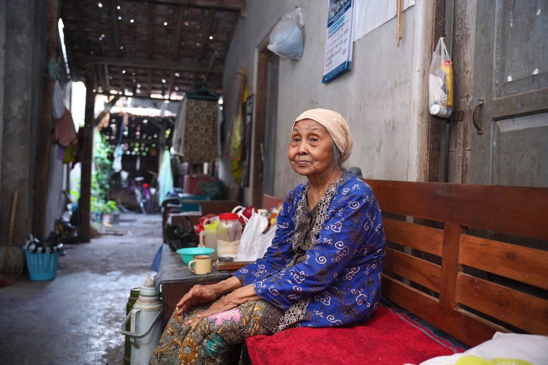 Masyarakat prasejahtera di Desa Wonokromo, Kecamatan Pleret, Kabupaten Bantul kini bisa menikmati terang di rumahnya sendiri setelah sekian lama hidup dalam kegelapan.