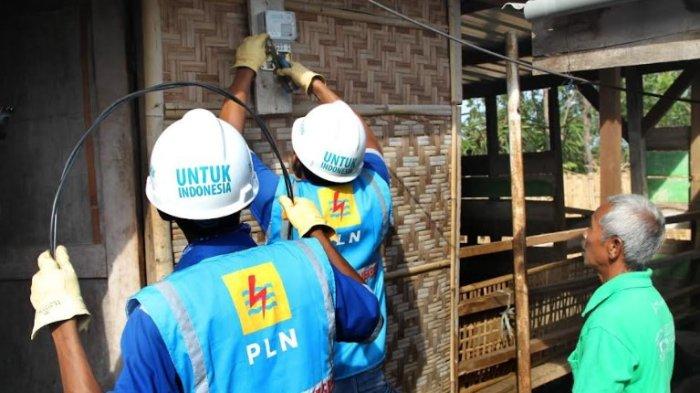 Anda pelanggan setia PLN, tarik napas lega! Pemerintah melalui Kementerian ESDM memastikan tarif tenaga listrik tidak akan naik pada Triwulan IV, yakni periode Oktober hingga Desember 2025.
