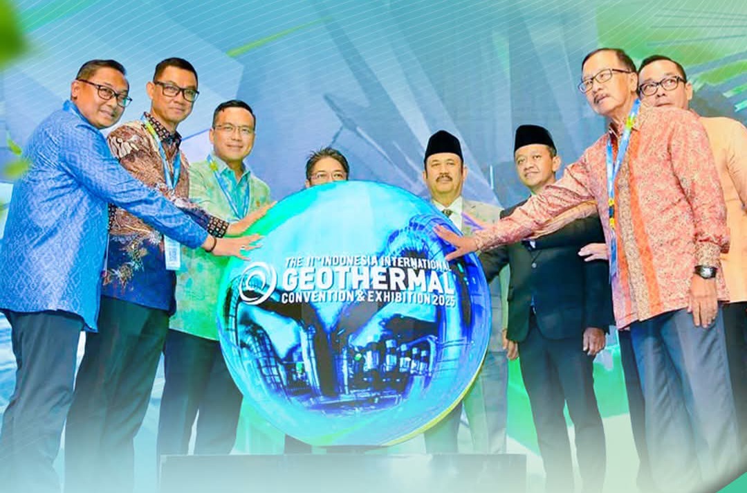 PLN Enjiniring menegaskan peran strategisnya dalam pengembangan energi panas bumi nasional melalui gelaran The 11th Indonesia International Geothermal Convention & Exhibition (IIGCE) 2025 di Jakarta International Convention Center (JICC) pada 17–19 September 2025.