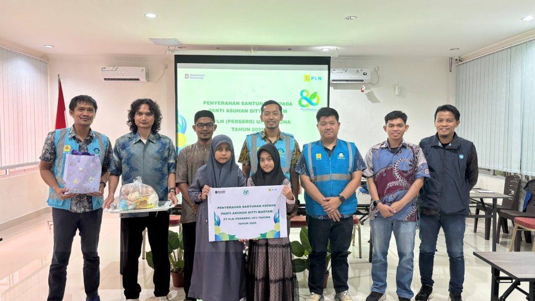 PT PLN (Persero) Unit Pelaksana Pelayanan Pelanggan (UP3) Tahuna menggelar kegiatan sosial penuh makna di Panti Asuhan Sitti Maryam Tahuna, Senin (13/10/2025), dalam rangka memperingati Hari Listrik Nasional (HLN) ke-80 yang jatuh pada 27 Oktober 2025.
