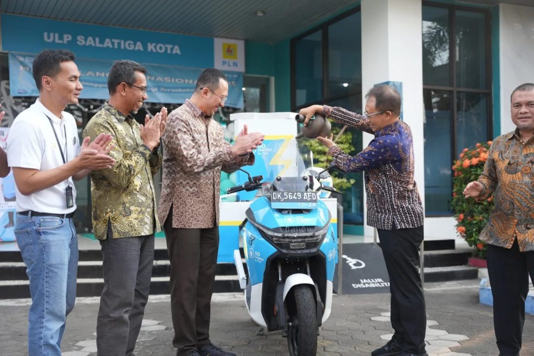 Hari Pelanggan Nasional 2025, PLN meresmikan Go Charge, inovasi dari insan PLN Unit Induk Distribusi (UID) Jateng dan DI Yogyakarta.