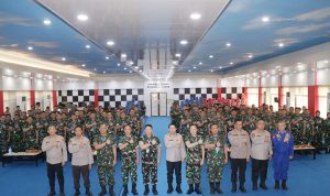 Polda Sulawesi Utara (Sulut) menerima kunjungan 75 Perwira Siswa (Pasis) Sekolah Staf dan Komando Angkatan Udara (Seskoau) Angkatan ke-63 Tahun Pelajaran 2025 dalam rangka Kuliah Kerja V Studi Kawasan, Rabu (15/10/2025).