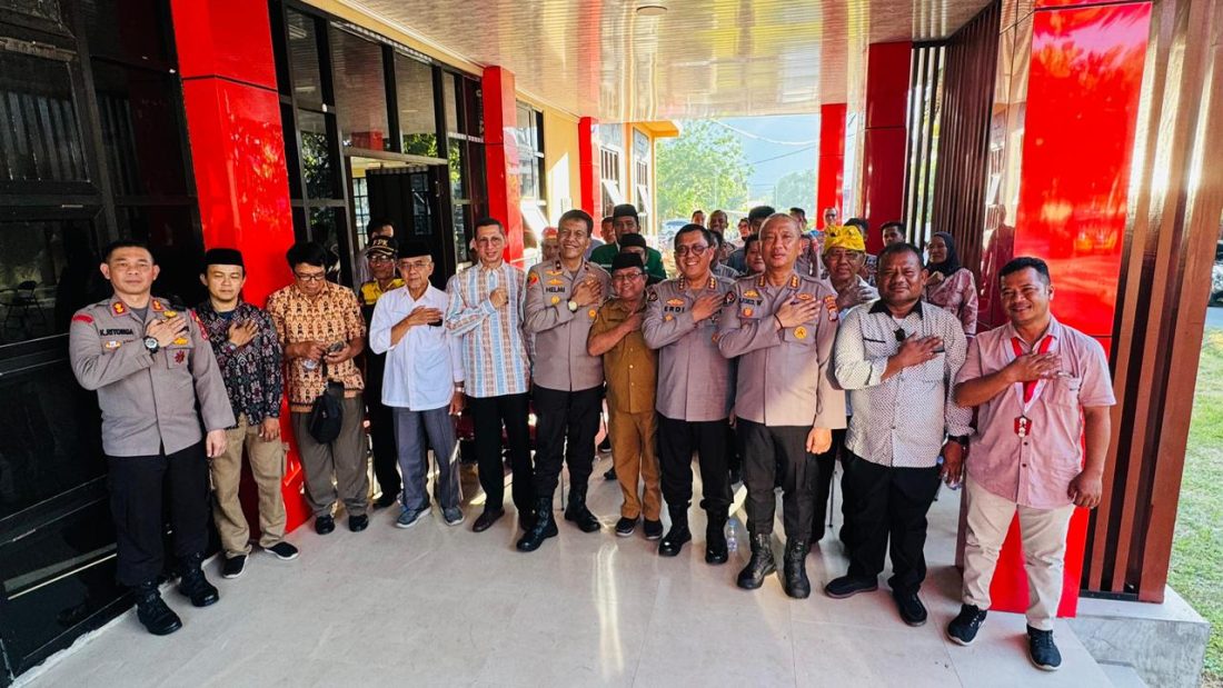 Divhumas Polri melalui Tim Subsatgas Banops Humas Polri menggelar kegiatan Focus Group Discussion (FGD) Program Kontra Radikal, salah satu program prioritas Kapolri.