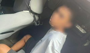 Polres Sangihe Polres Kepulauan Sangihe bersama personel Polsek Tabukan Utara berhasil mengamankan seorang remaja berinisial AD (17), warga Tabukan Utara, yang diduga melakukan pencurian barang-barang milik warga negara asing (WNA) asal Republik Ceko di Kampung Lenganeng.