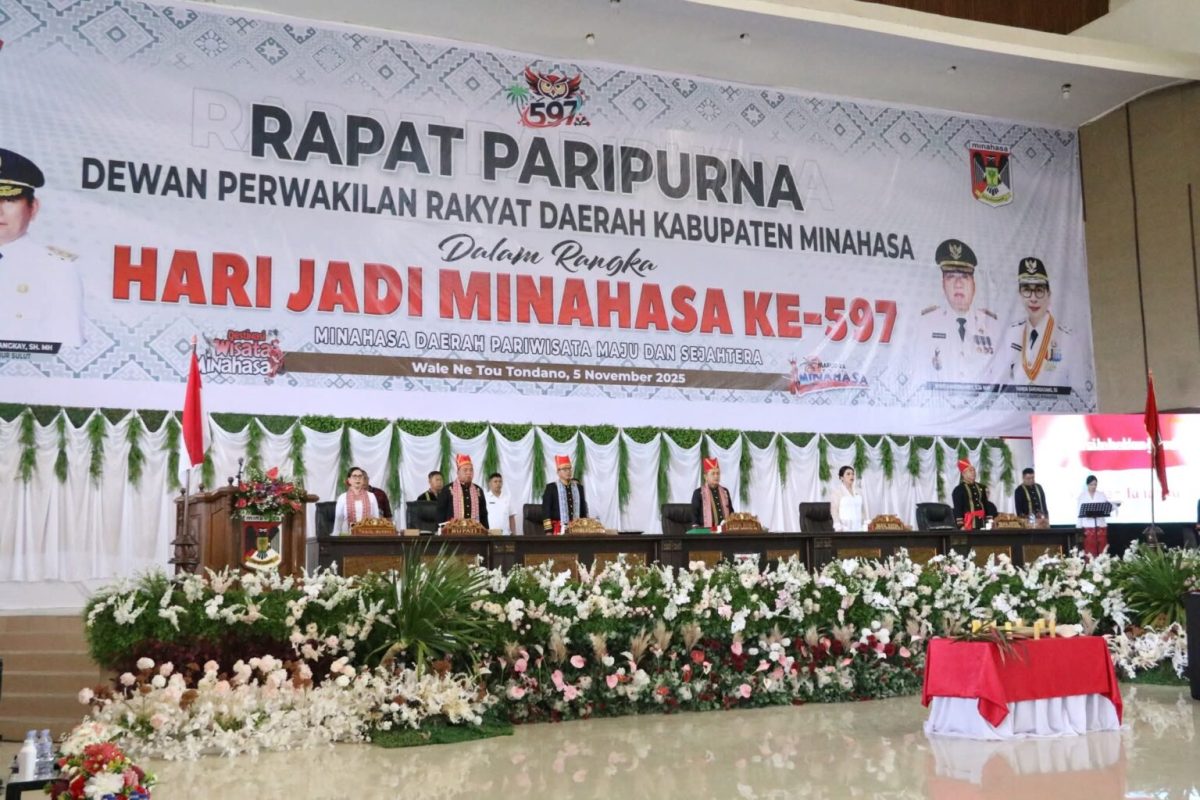 Semarak peringatan Hari Jadi Minahasa ke-597 tahun 2025 berlangsung khidmat dan penuh makna pada Rabu, (5/11/2025), di Gedung Wale Ne Tou Minahasa.