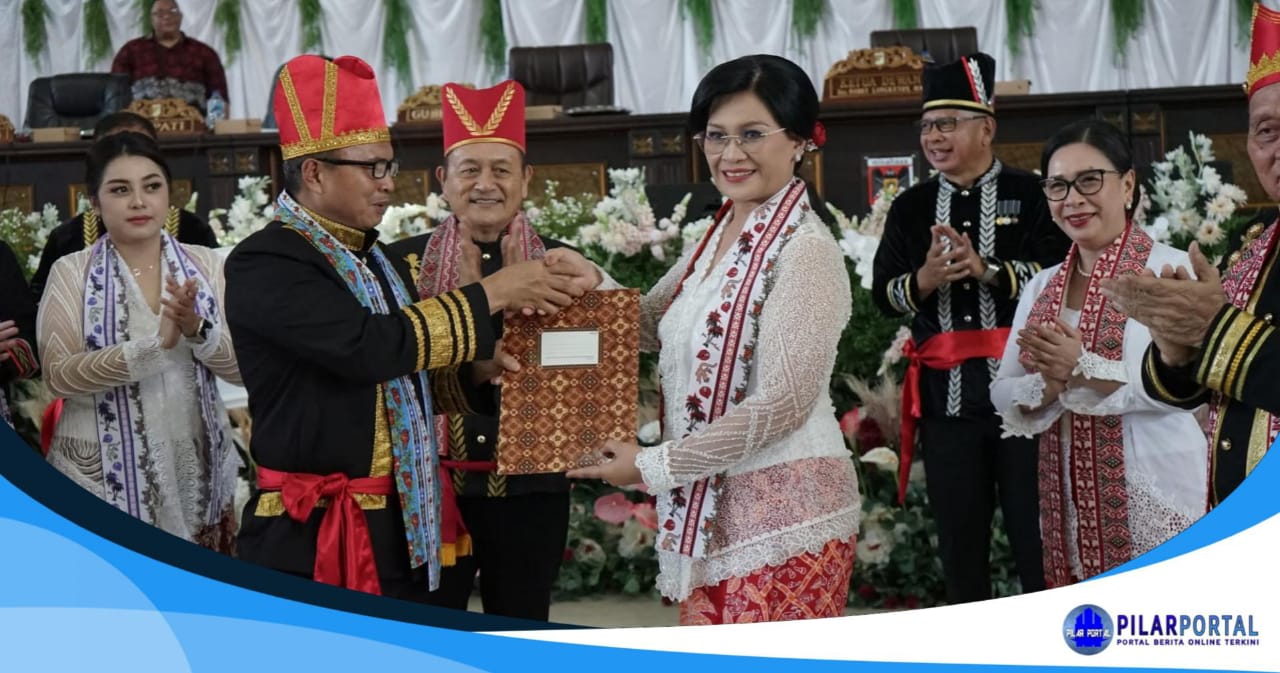 Sekretaris Daerah (Sekda) Kabupaten Minahasa, Dr. Lynda D. Watania, M.M., M.Si.  Birokrat Handal Kabupaten Minahasa resmi menerima surat keputusan (SK) kenaikan pangkat ke Golongan IV/e atau pembina utama.