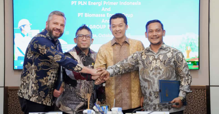 PT PLN Energi Primer Indonesia (PLN EPI) memperluas langkah strategisnya di sektor energi hijau dengan menandatangani nota kesepahaman (MoU) bersama PT Biomassa Energi Group (BEG) dan G7 Group SP.Z.O.O asal Polandia.
