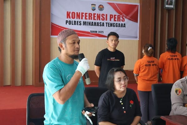 Munawir Bokingo (Imam Masjid Ar-Rahman Desa Molompar Induk)