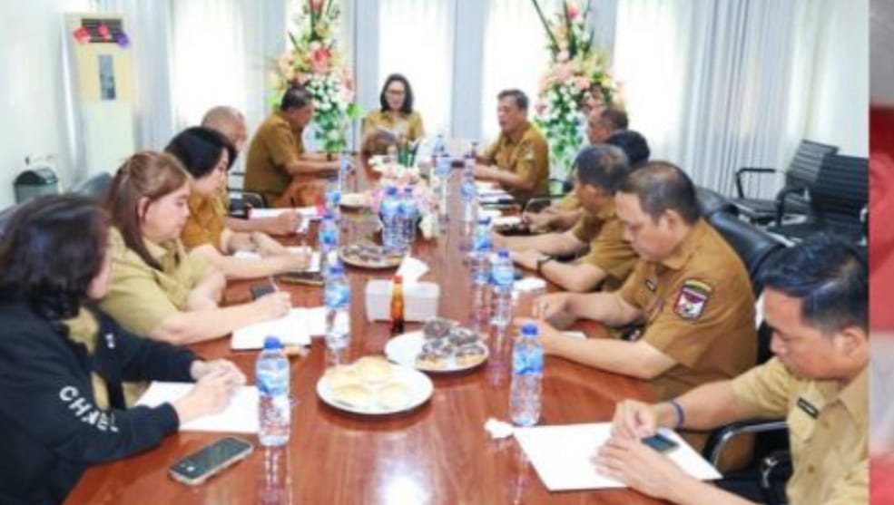 Sekretaris Daerah Kabupaten Minahasa,