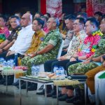 Pangdam XIII/Merdeka Mayjen TNI Mirza Agus, S.I.P., menghadiri Perayaan Natal dan Tahun Baru yang digelar di Pendopo Kantor Bupati Minahasa Utara, Airmadidi, Sulawesi Utara, Selasa (13/1/2026).