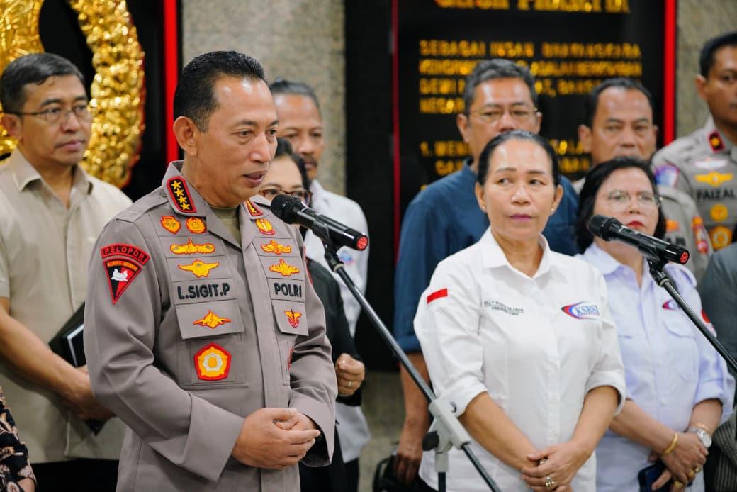 Kapolri Jenderal Pol. Listyo Sigit Prabowo menerima audiensi Konfederasi Serikat Buruh Seluruh Indonesia (KSBSI) di Gedung Mabes Polri, Jakarta Selatan, Jumat (6/2/2026).