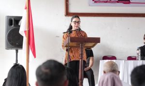 Vanda Sarundajang Wakil Bupati Minahasa, Vanda Sarundajang, SS