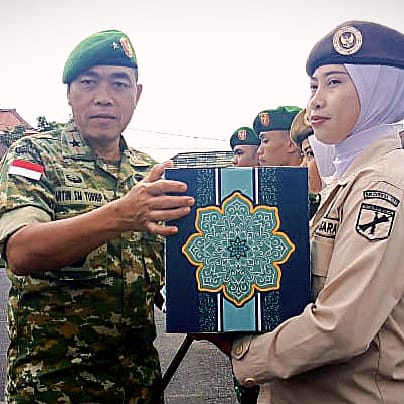 Komandan Korem (Danrem) 131/Santiago, Brigjen TNI Martin Susilo Martopo Turnip, memimpin apel pemberangkatan cuti Hari Raya Idul Fitri 1447 Hijriah bagi prajurit dan Pegawai Negeri Sipil (PNS) Makorem 131/Santiago.