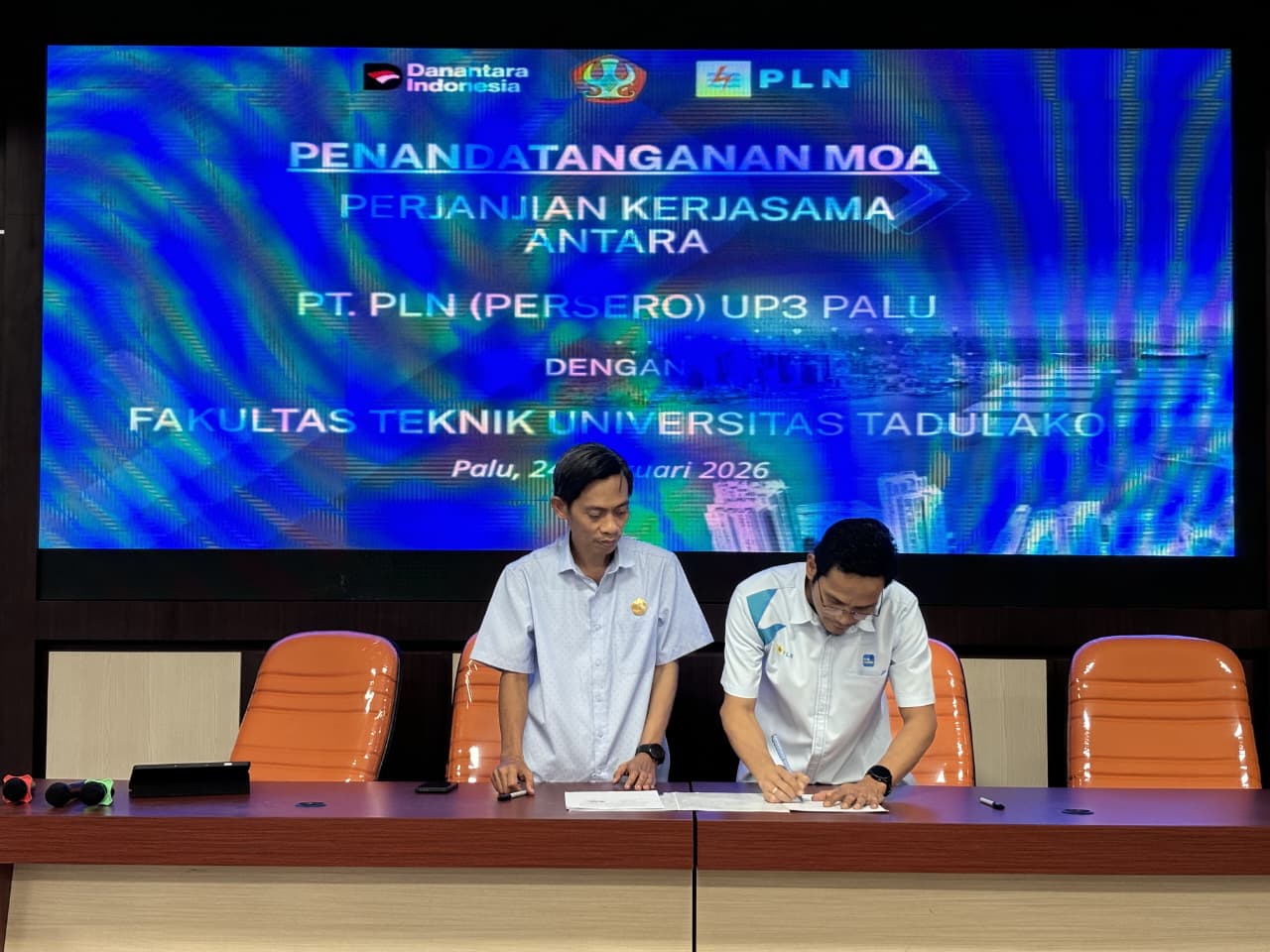 PT PLN (Persero) Unit Pelaksana Pelayanan Pelanggan (UP3) Palu mempertegas komitmennya dalam meningkatkan kualitas Sumber Daya Manusia (SDM) dan inovasi teknologi di Sulawesi Tengah.