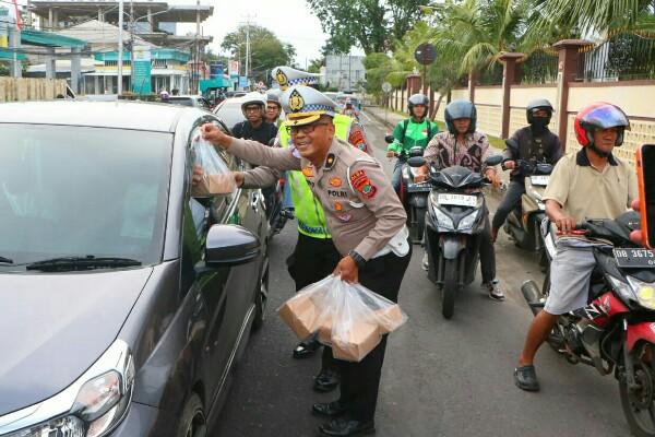 Personel Direktorat Lalu Lintas (Ditlantas) Polda Sulawesi Utara