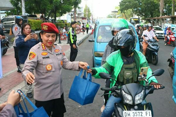 Polwan Polda Sulawesi Utara