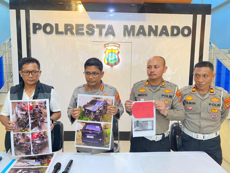 Kapolresta Manado, Kombes Pol Irham Halid (Kedua dari kanan), memimpin konferensi pers yang digelar pada Jumat (24/4/2026).
 didampingi Kasat Lantas AKP Angelico Timotius Sulu serta Kasi Humas Iptu Agus Haryono.
