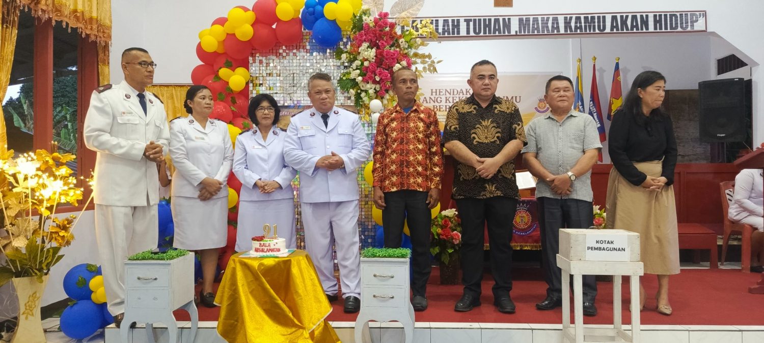 Suasana haru dan penuh sukacita menyelimuti Ibadah Ucapan Syukur Hari Ulang Tahun (HUT) ke-91 Gereja Bala Keselamatan Korps Werot, Minggu (12/4/2026).