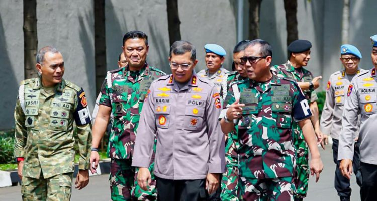 Divpropam Polri POM) TNI bersama Polisi Militer Angkatan dan Divisi Profesi dan Pengamanan (Divpropam) Polri menggelar kegiatan Coffee Morning dan Halal Bihalal Idul Fitri 1447 H sebagai upaya memperkuat sinergitas dan soliditas antar institusi.