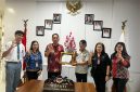 Pemerintah Kabupaten Minahasa Selatan dibawah Kepemimpinan Bupati Minahasa Selatan, Franky Donny Wongkar, S.H., bersama Wakil Bupati, Brigjen TNI (Purn.) Theodorus Kawatu, S.I.P., Kembali mengukir Prestasi meraih 6 piagam penghargaan dalam pelaksanaan Program Pembangunan Keluarga, Kependudukan, dan Keluarga Berencana (Bangga Kencana).