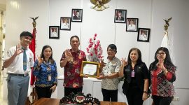 Pemerintah Kabupaten Minahasa Selatan dibawah Kepemimpinan Bupati Minahasa Selatan, Franky Donny Wongkar, S.H., bersama Wakil Bupati, Brigjen TNI (Purn.) Theodorus Kawatu, S.I.P., Kembali mengukir Prestasi meraih 6 piagam penghargaan dalam pelaksanaan Program Pembangunan Keluarga, Kependudukan, dan Keluarga Berencana (Bangga Kencana).