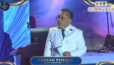 Sekretaris Umum Gereja Bala Keselamatan Teritori Indonesia, Letnan Kolonel DR Albert Darwono Sarimin,/ (Sumber Foto hasil tangkapan layar Youtube Bala Keselamatan)