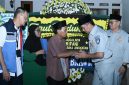 PT Jasa Raharja bergerak cepat menyalurkan santunan kepada ahli waris korban meninggal dunia dalam kecelakaan antara KRL dan kereta api jarak jauh yang terjadi di Bekasi pada Senin, 27 April 2026.