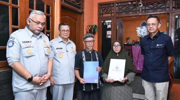 Proses penyaluran santunan bagi korban kecelakaan kereta api di Bekasi terus dipercepat. Seluruh ahli waris korban meninggal dunia kini telah menerima santunan, sementara korban luka-luka dijamin biaya perawatannya.