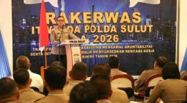 Wakapolda Sulawesi Utara, Awi Setiyono, secara resmi membuka kegiatan Rapat Kerja Pengawasan (Rakerwas) Itwasda Tahun Anggaran 2026 yang digelar di Amaris Hotel Manado, Selasa (28/4/2026).
