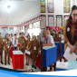 Bupati Minahasa Dr. Robby Dondokambey, S.Si., MAP, dan Wakil Bupati Minahasa Vanda Sarundajang, SS, membuka pelaksanaan Ujian Sumatif Akhir Jenjang (USAJ) tingkat SD dan SMP Tahun 2026, Senin (4/5/2026),