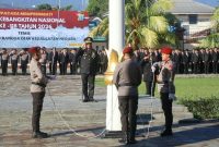 Wakapolda Sulawesi Utara Awi Setiyono bertindak sebagai inspektur upacara dalam peringatan Hari Kebangkitan Nasional (Harkitnas) ke-118 tahun 2026 di Lapangan Presisi Polda Sulut, Rabu (20/5/2026).